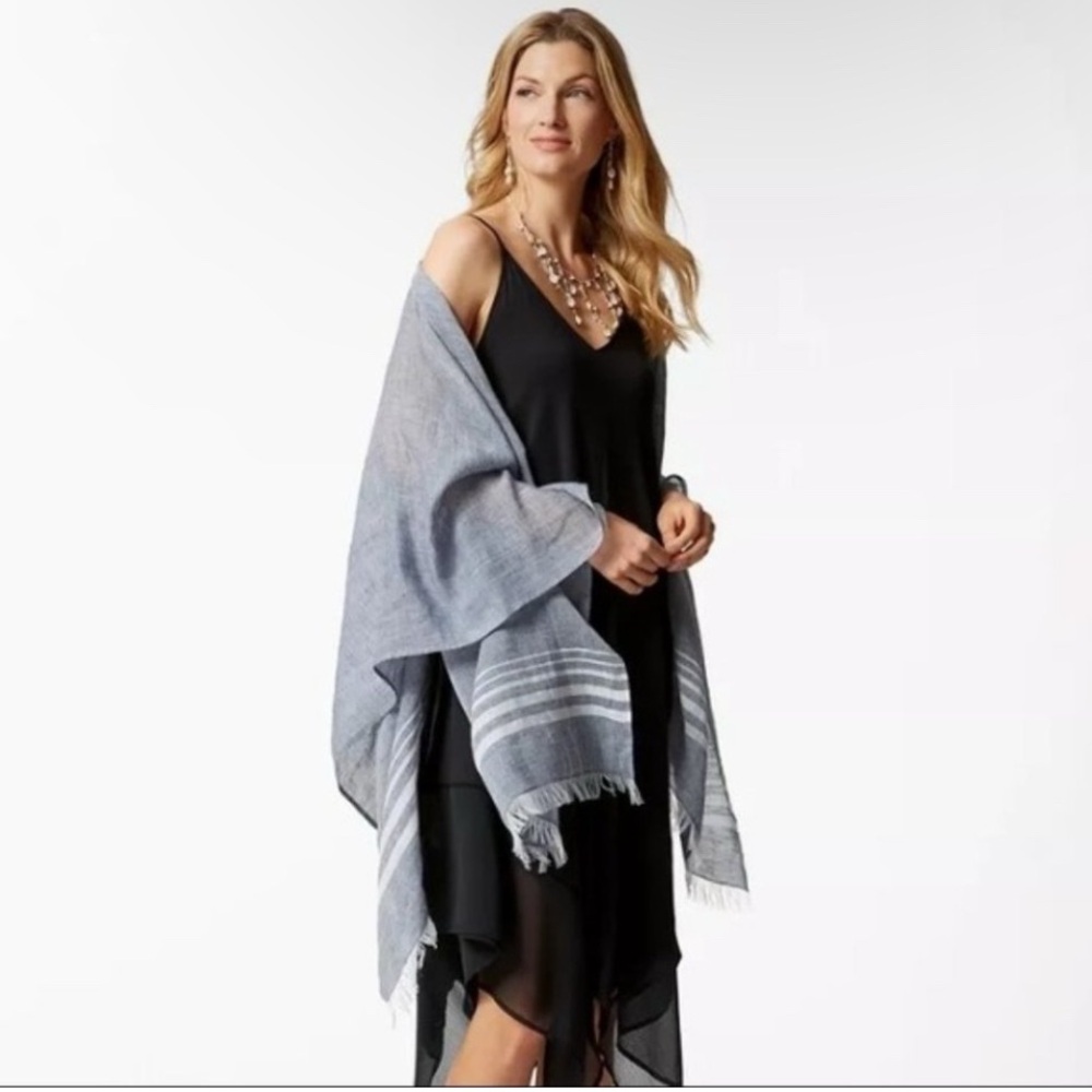 NWT Tommy Bahama Navy fringe Breezy Travel Ruana